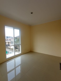 Rumah Dijual di Pengasinan Rawalumbu Bekasi Xaviera Townhouse - Kamar